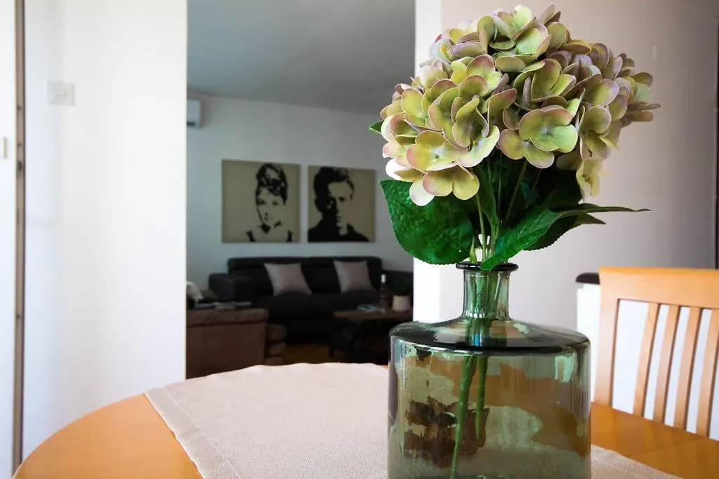 Spacious 3 Bedroom Apartment Chiara Near Beach & Old Tovn Split 0*,  Kroatien