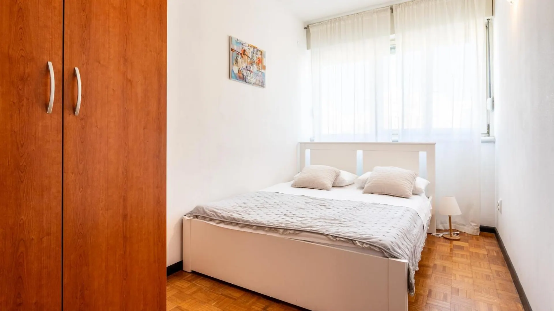 Spacious 3 Bedroom Apartment Chiara Near Beach & Old Tovn Split 0*,