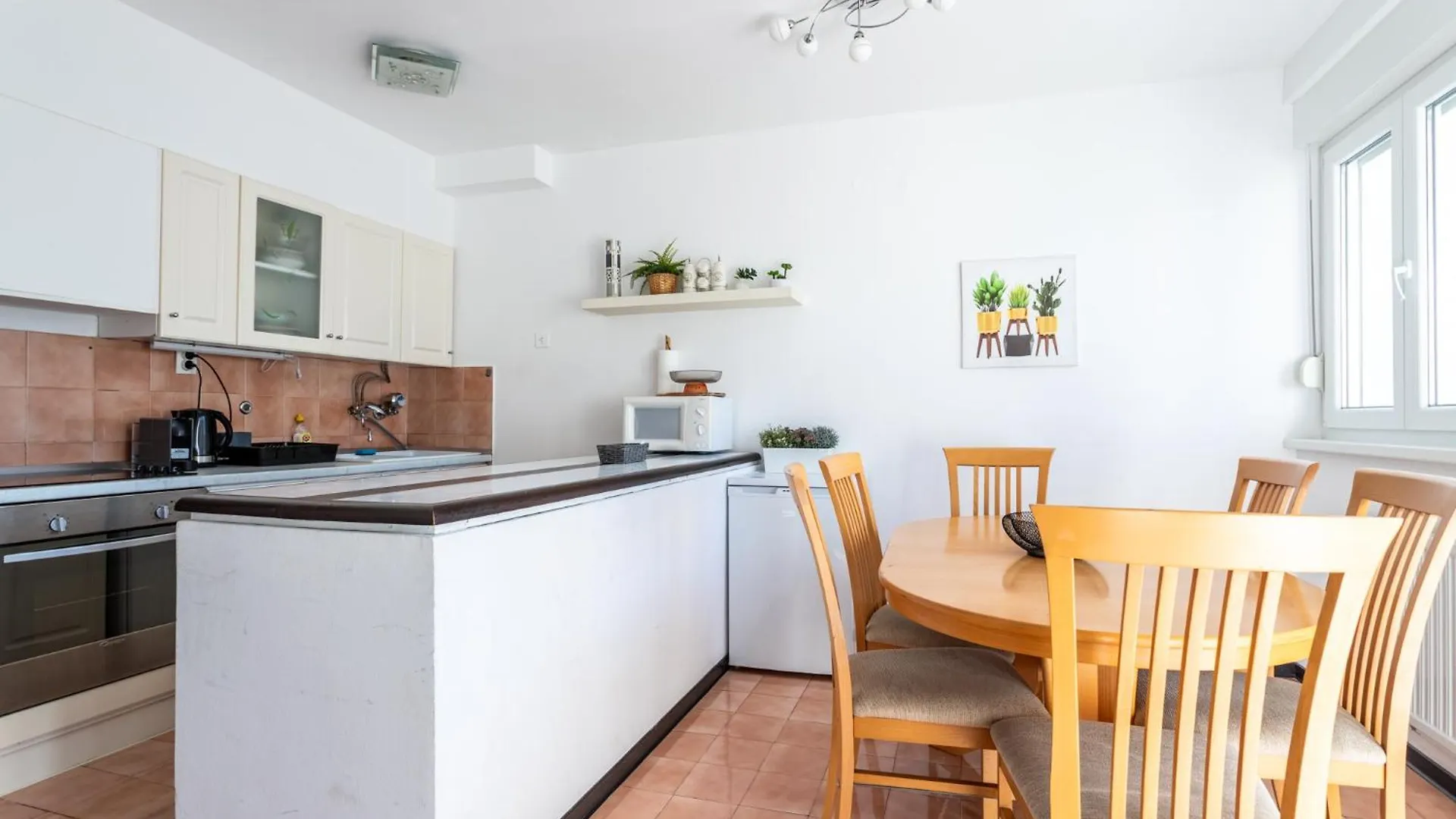 Spacious 3 Bedroom Apartment Chiara Near Beach & Old Tovn Split 0*,