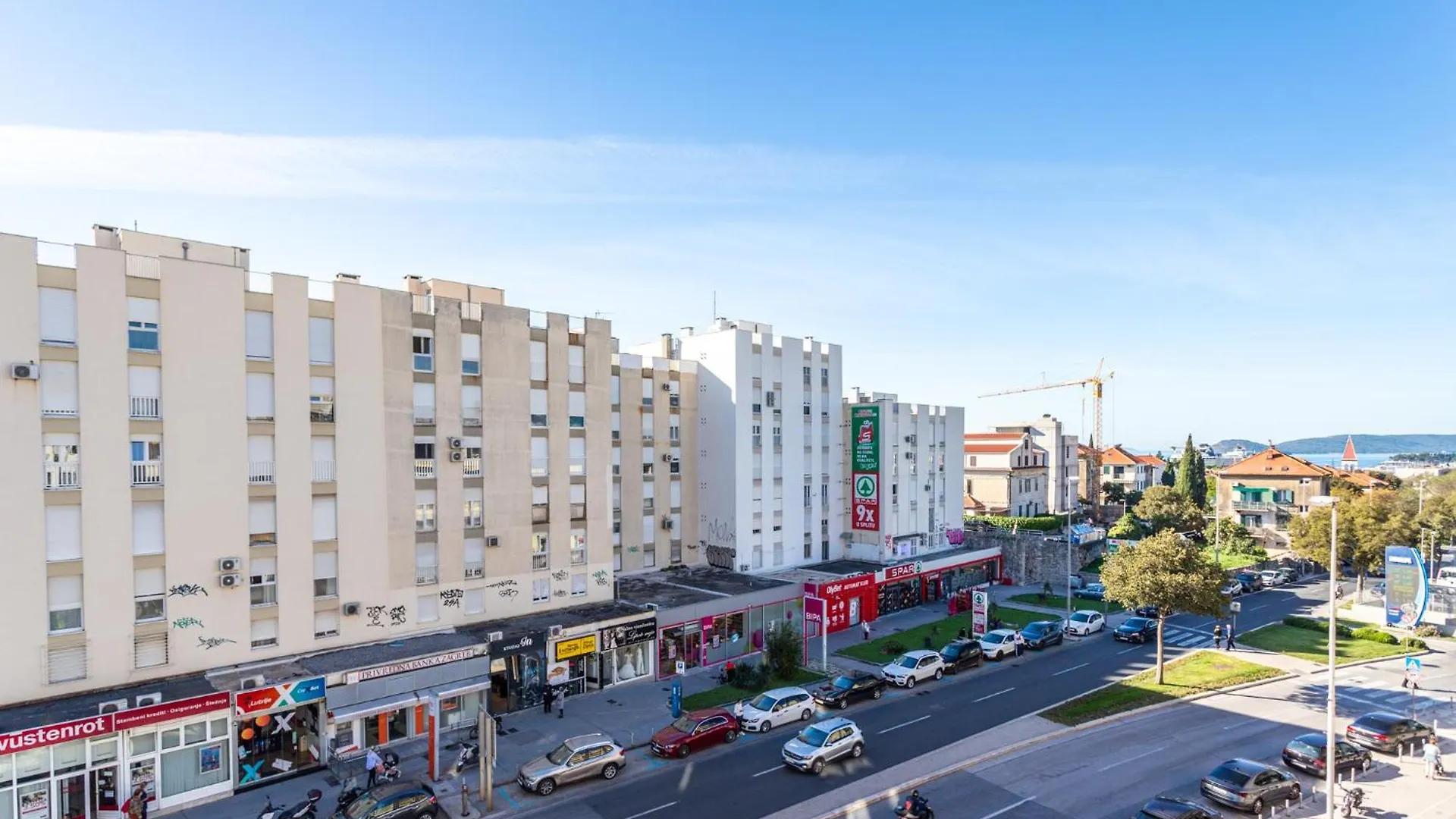 Spacious 3 Bedroom Apartment Chiara Near Beach & Old Tovn Σπλιτ