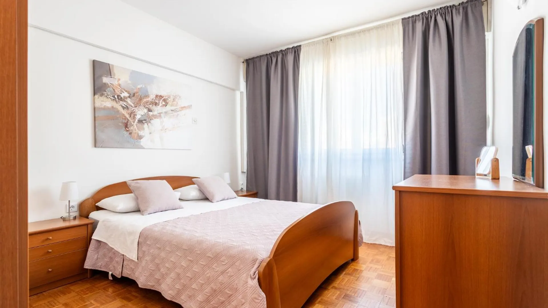 Spacious 3 Bedroom Apartment Chiara Near Beach & Old Tovn Split Croatia